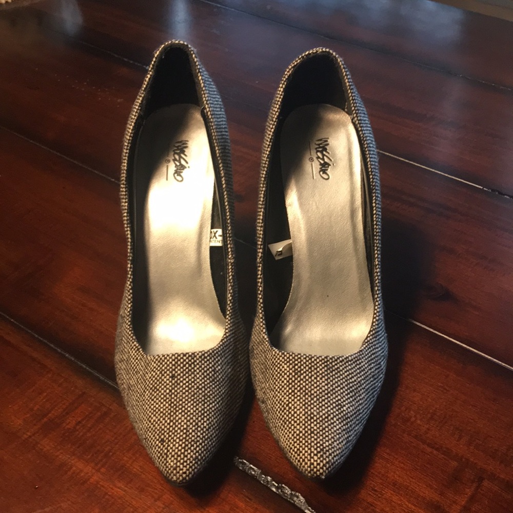 Mossimo pumps